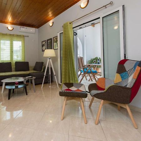 Thano'S Stylish Flat Just 150M To The Beach Faraí 外观 照片