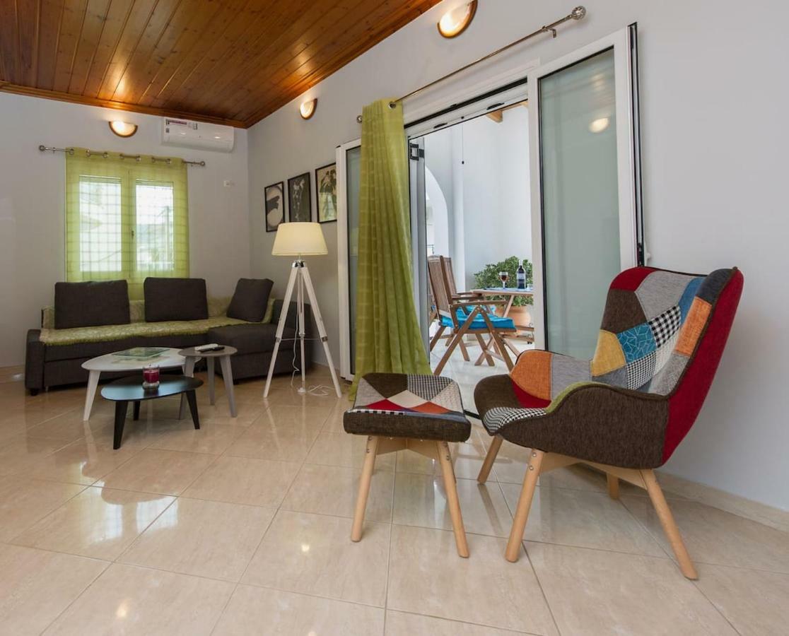 Thano'S Stylish Flat Just 150M To The Beach Faraí 外观 照片